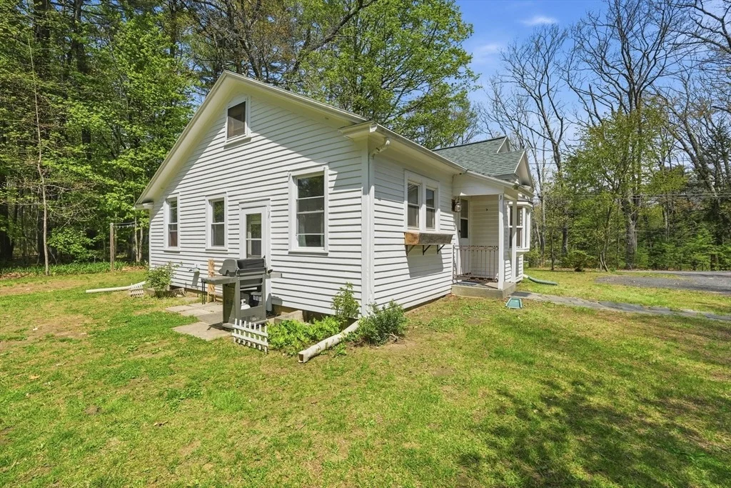 Photo of 52 Log Plain Rd