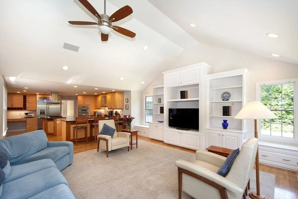 Photo of 39 Ledgewood Dr