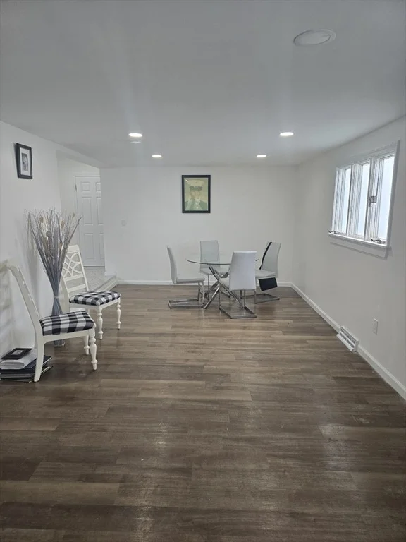 Photo of 2173 Main