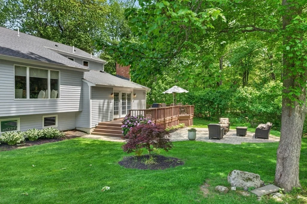 Photo of 28 Algonquin Ave