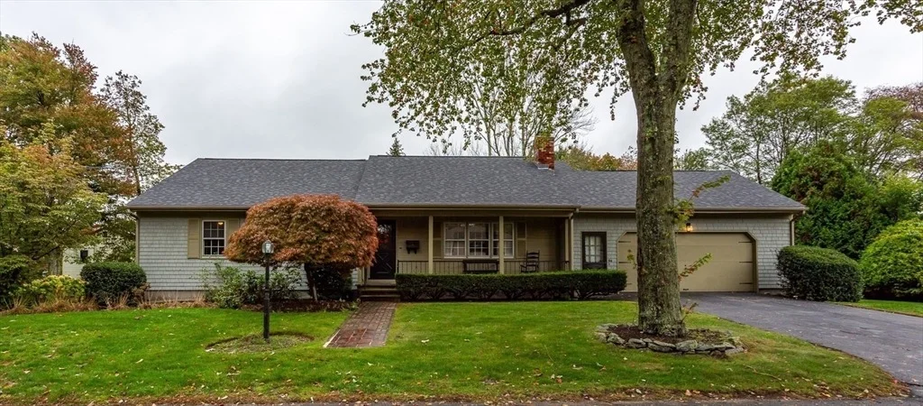Photo of 84 Thomas Dr