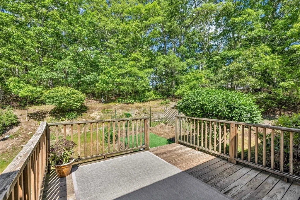Photo of 49 Thousand Oaks Dr