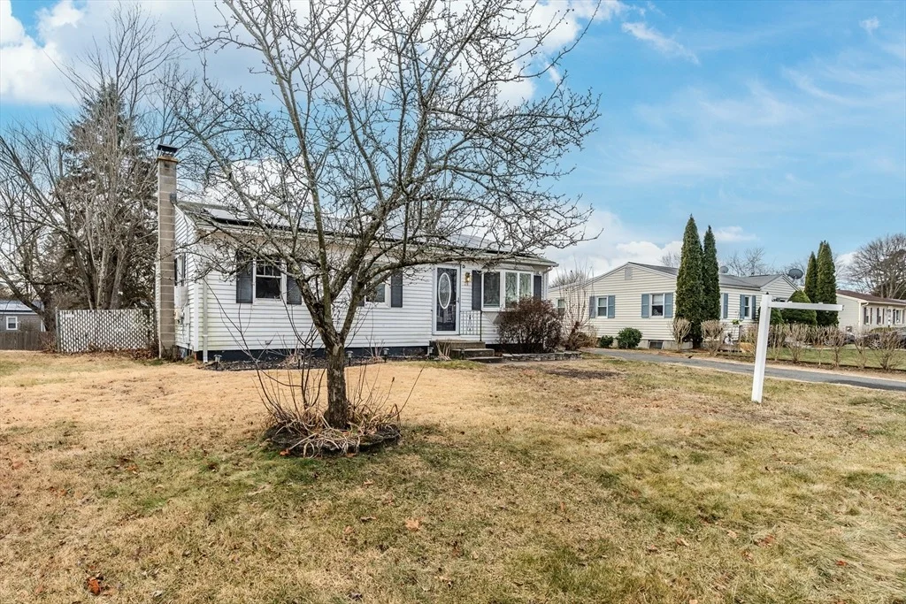 Photo of 28 Birch Glen Rd