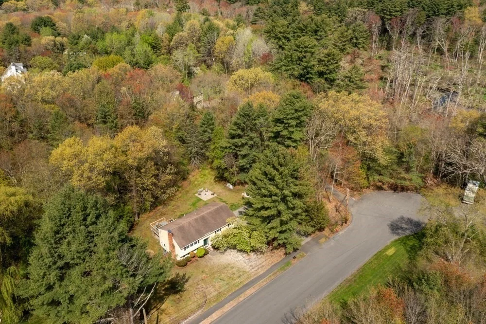 Photo of 26 Hillview Rd