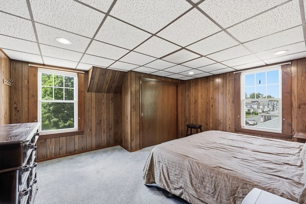 Photo of 585 Armory St
