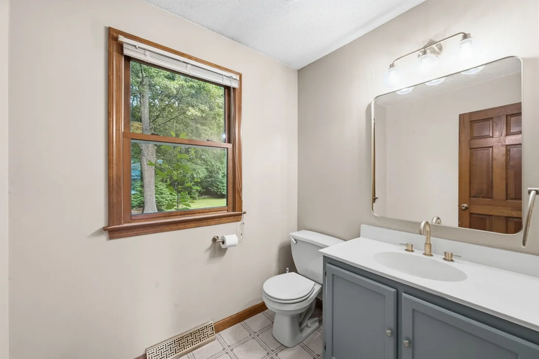 Photo of 22 Grassy Meadow Rd