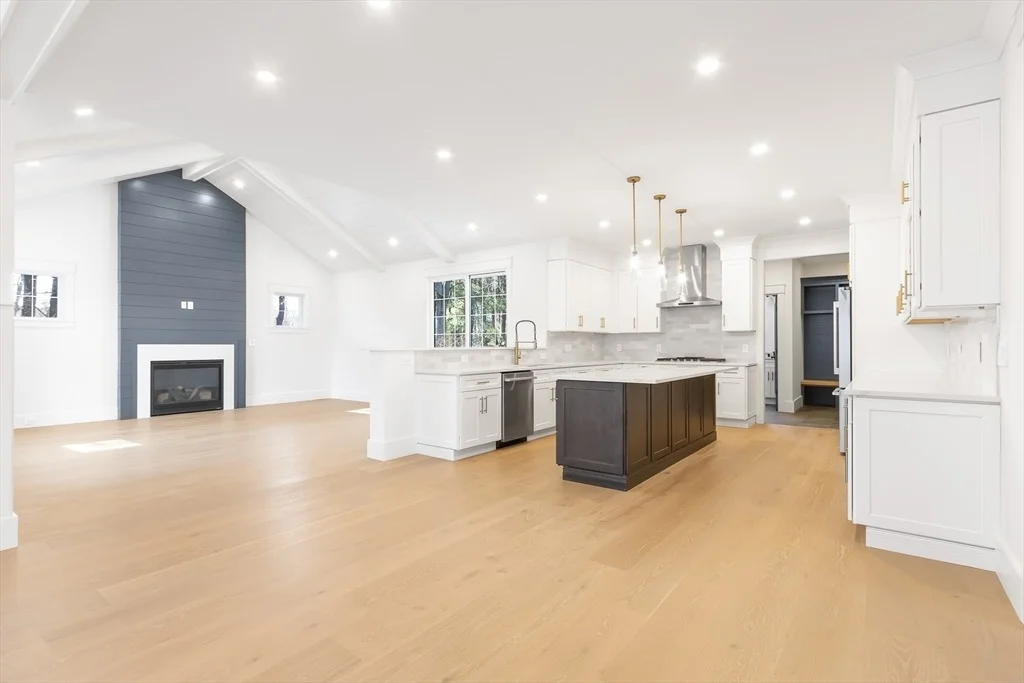 Photo of 242 Oak Street