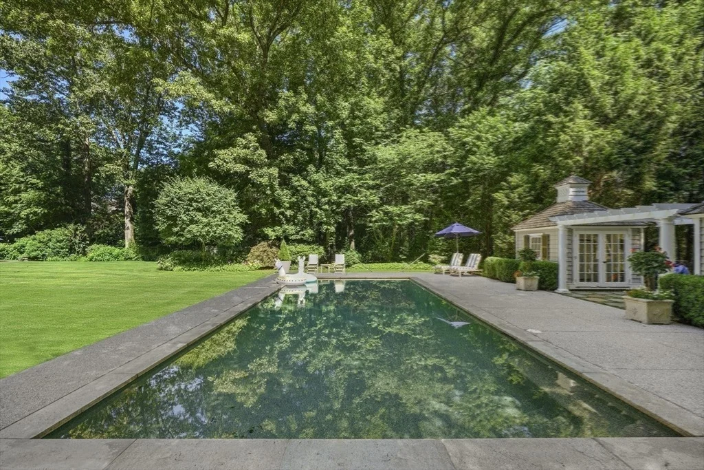 Photo of 193 Winding River Road