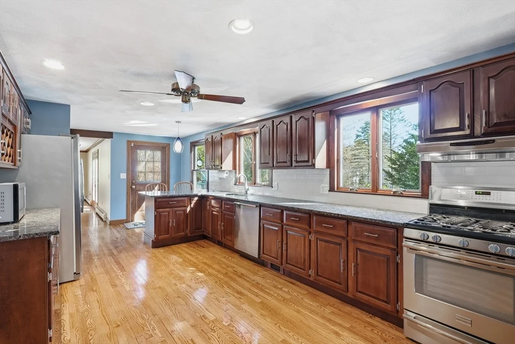 Photo of 10 Oxbow Rd
