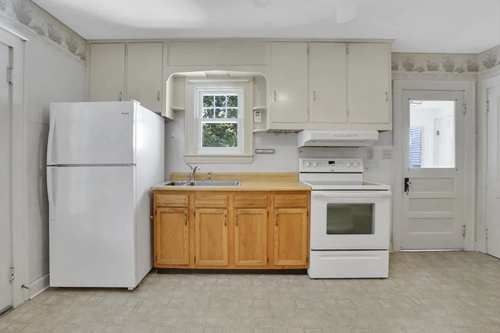 Photo of 2164 Wilbraham Rd