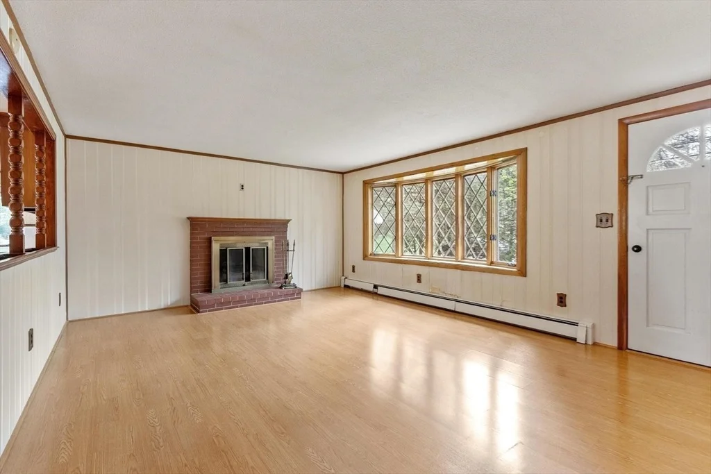 Photo of 108 Lowell Rd