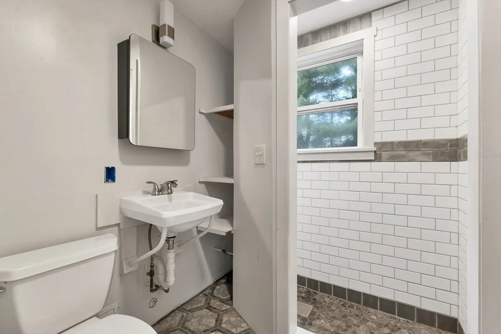 Photo of 100 West Meadow