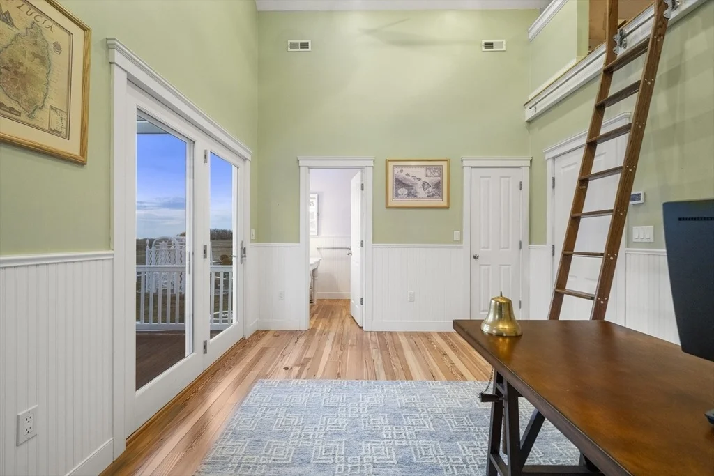 Photo of 35 Bayberry Rd