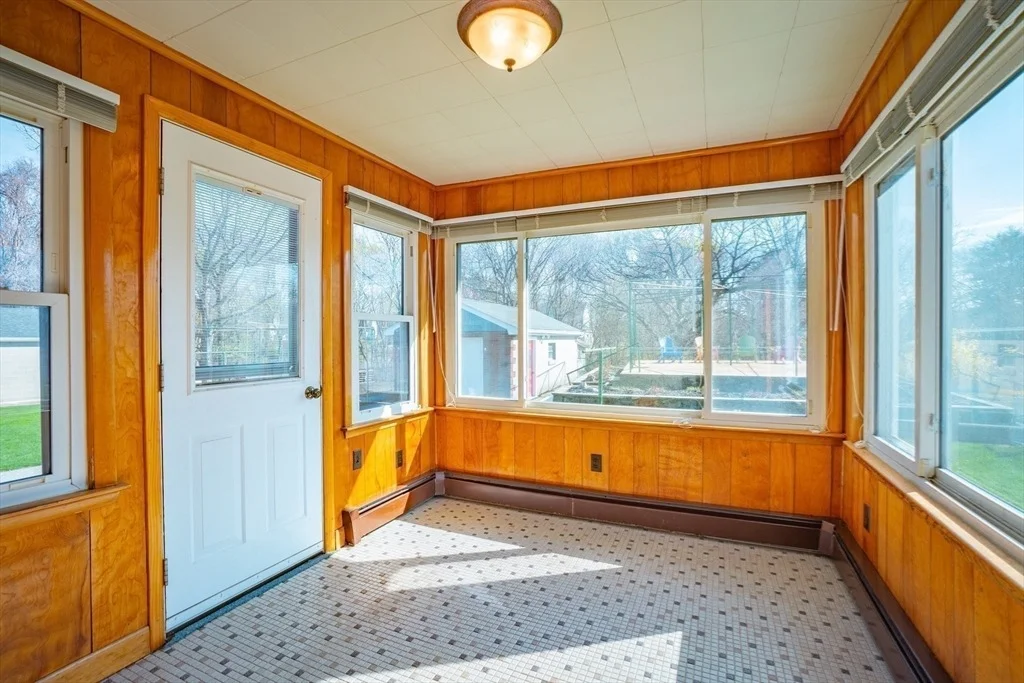 Photo of 7 Cedarcrest Rd