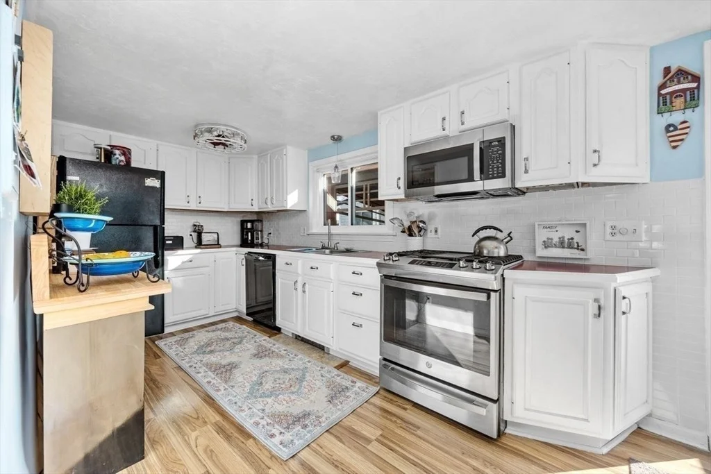 Photo of 122 June St.