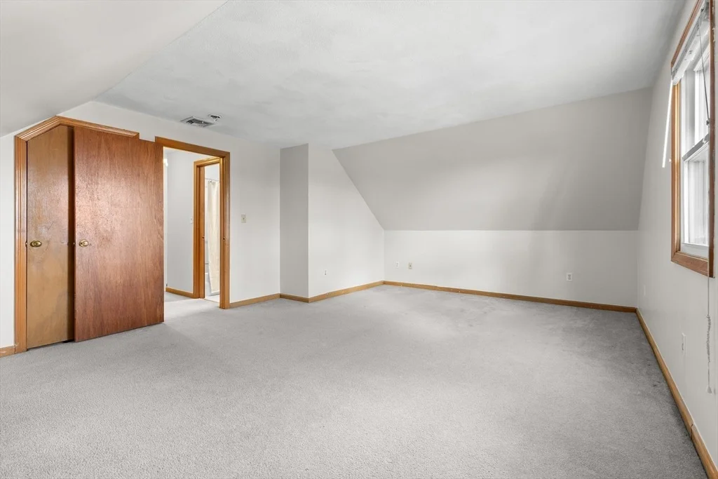 Photo of 44 Sylvanus Wood Ln