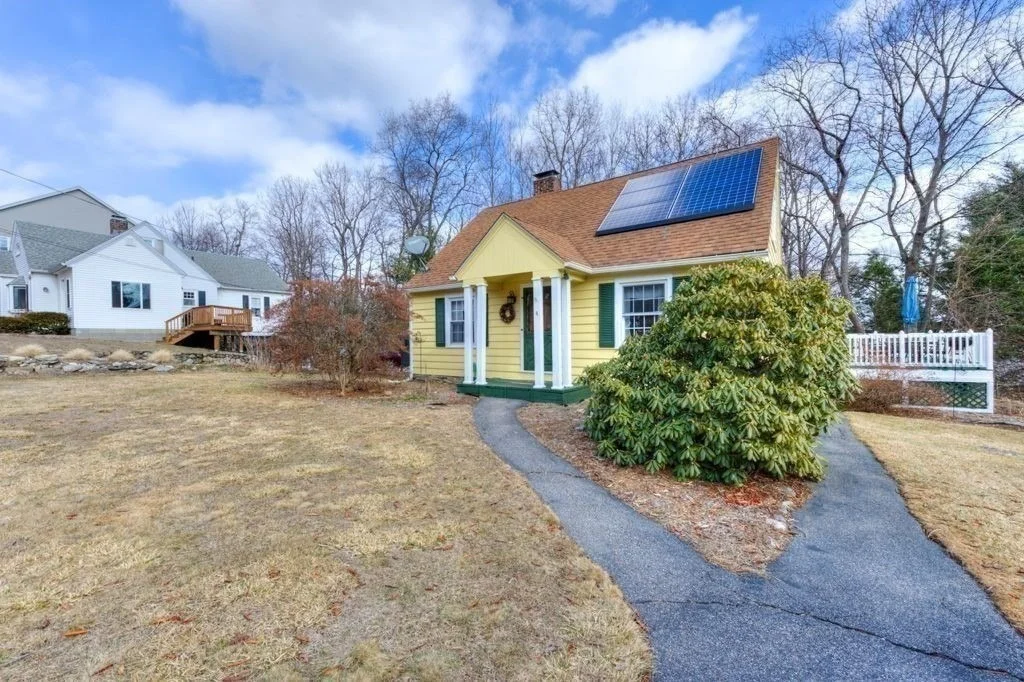 Photo of 4 Bjorklund Ave