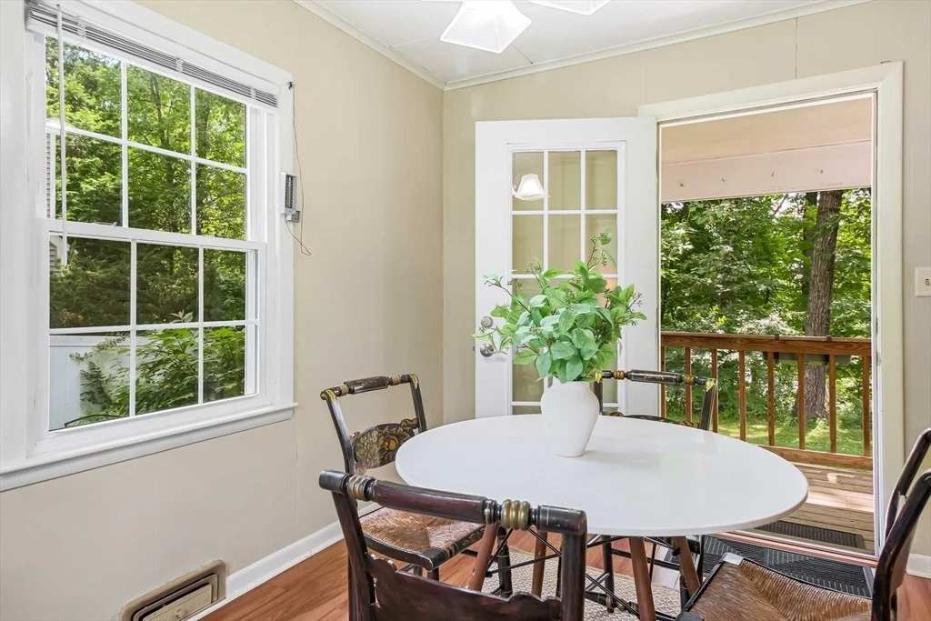 Photo of 4 Ledgewood Drive