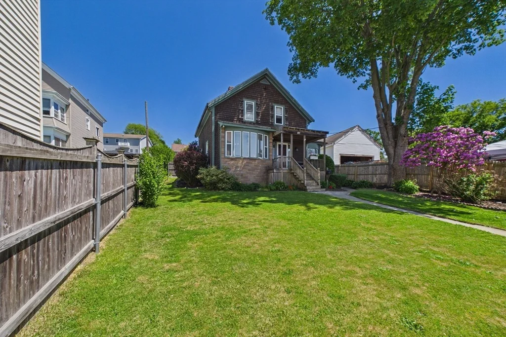 Photo of 87 Stowe St