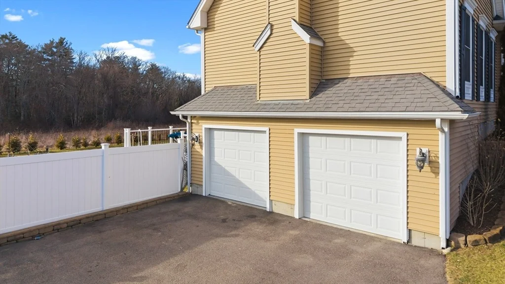 Photo of 6 Meadowlark Drive