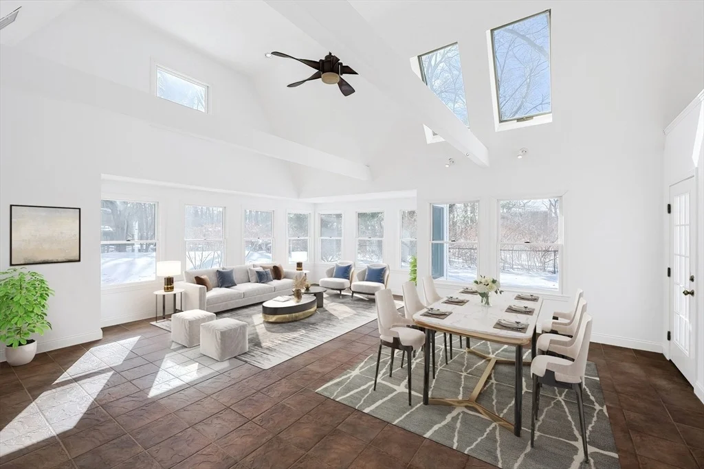 Photo of 7 Cottage Dr
