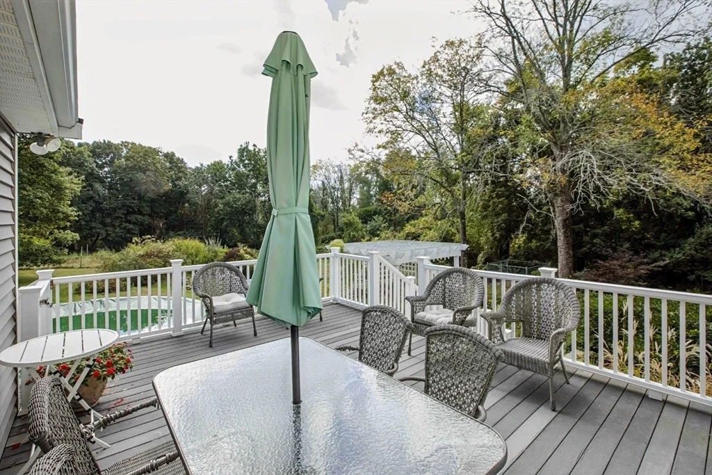 Photo of 239 Maple St