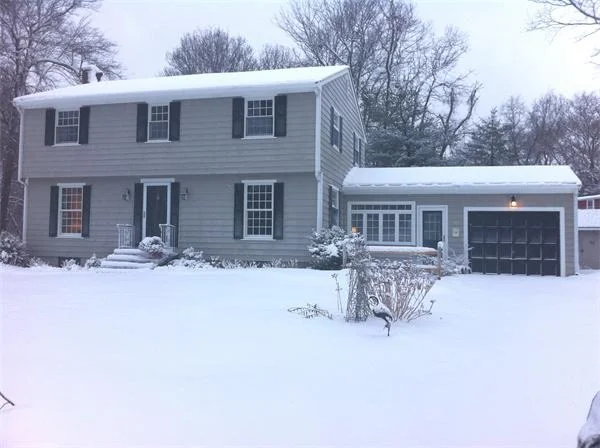 Photo of 8 Bonnie Briar Circle
