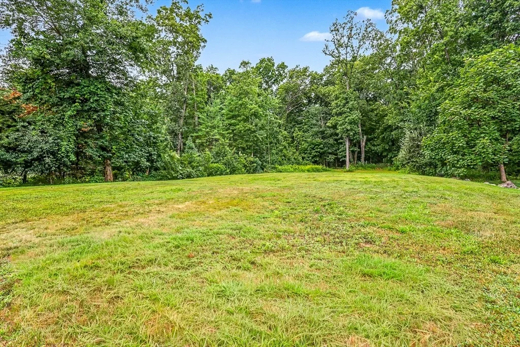 Photo of 197 River Road