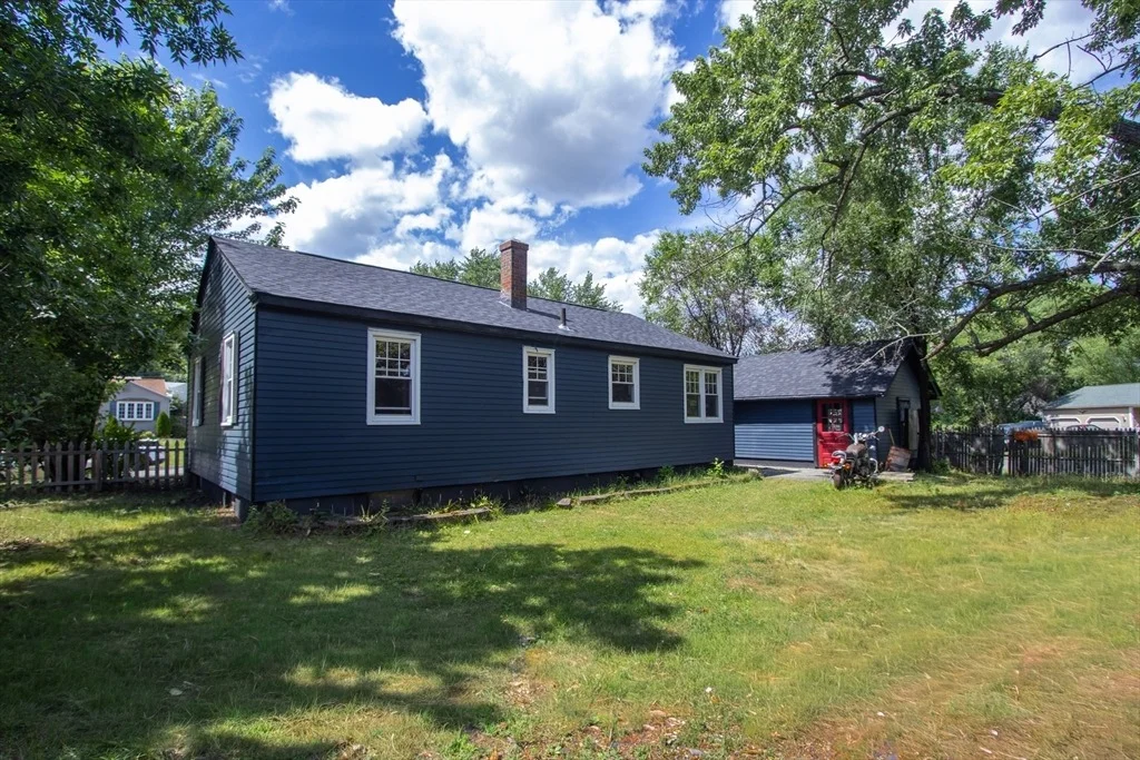 Photo of 127 Gelinas Dr