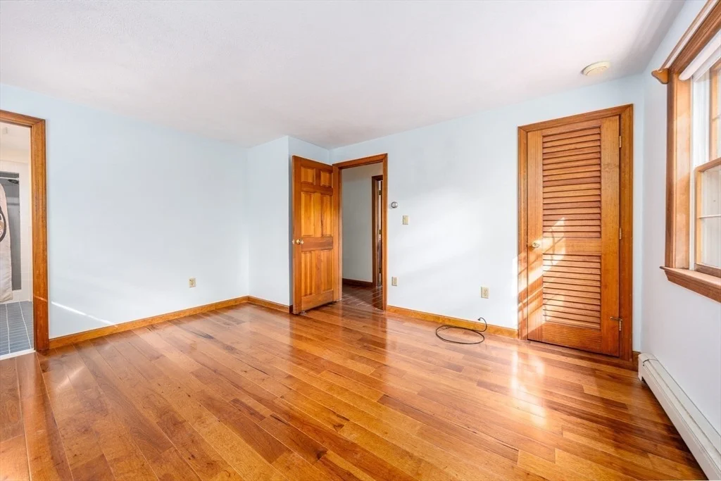 Photo of 115 Sparrowhawk Ln