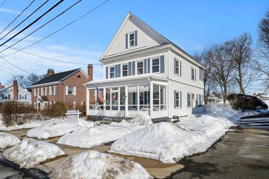 Photo of 42 Pentucket Ave