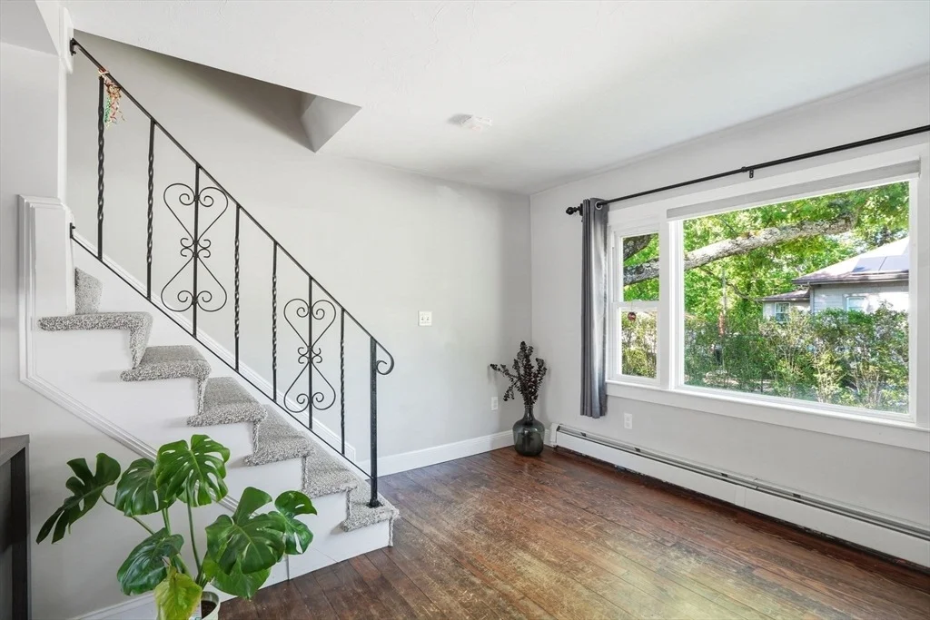 Photo of 72 Pembroke Ave
