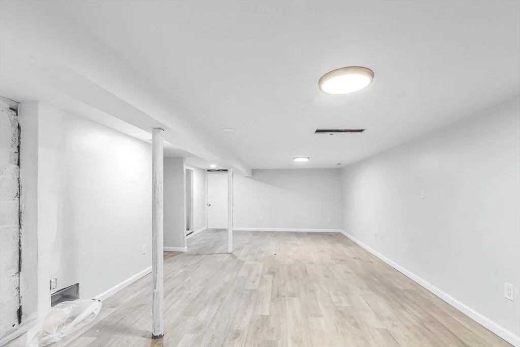 Photo of 143 James St