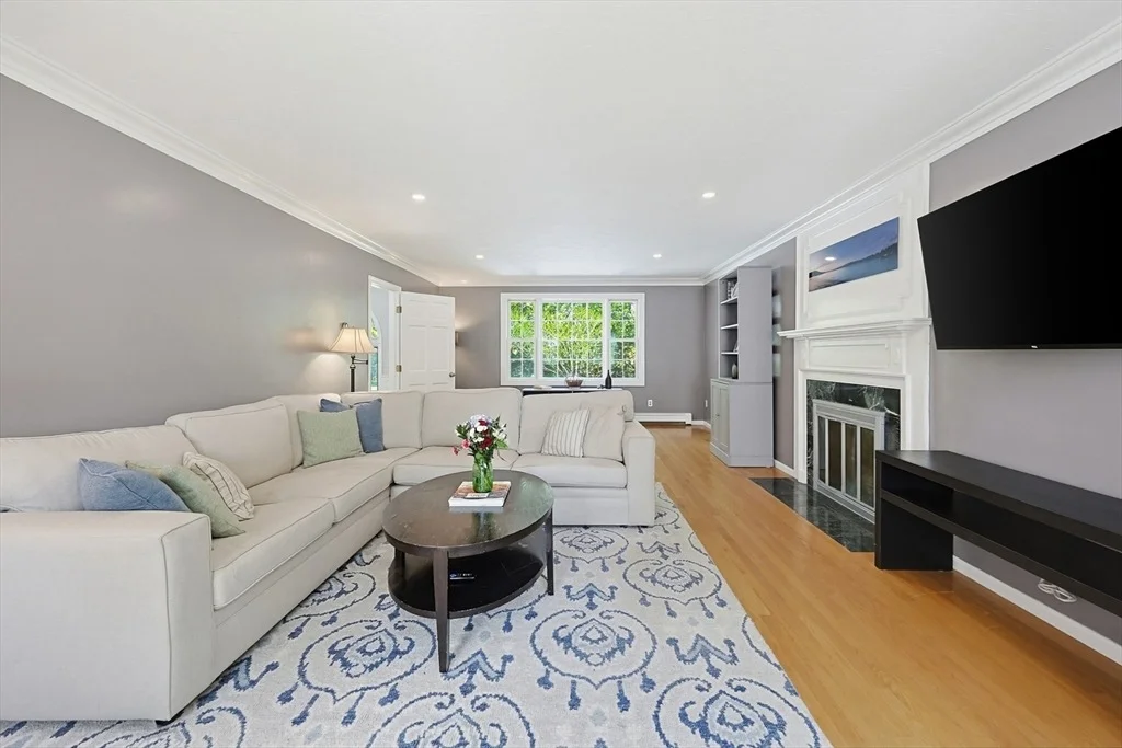 Photo of 5 Hickory Dr