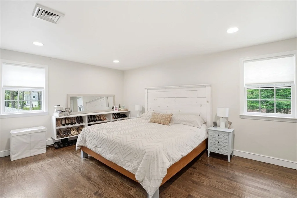 Photo of 15 Hemlock Dr