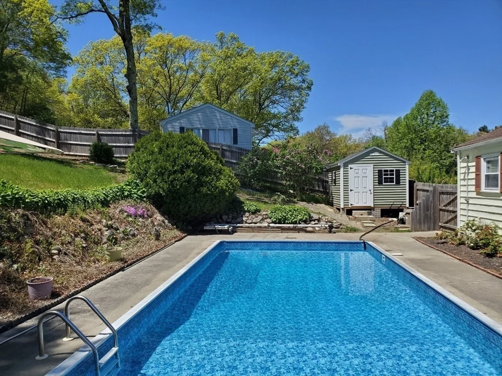 Photo of 22 Saddleback Hill Rd