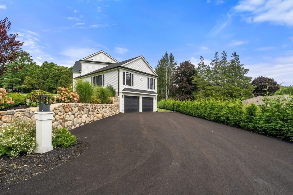 Photo of 55 Crestview Rd