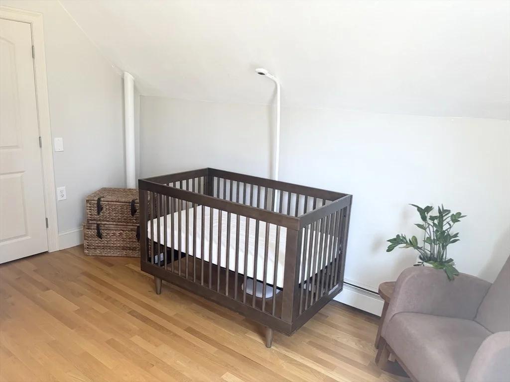 Photo of 9 Ray Ave
