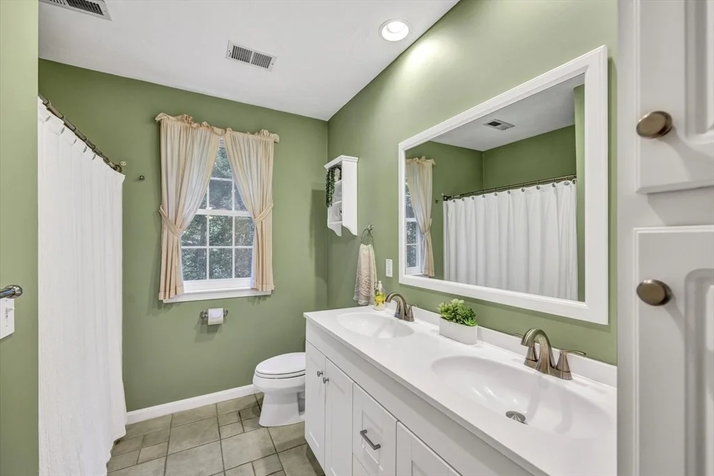 Photo of 55 Shipyard Ln