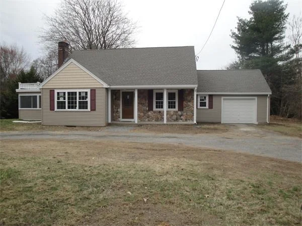 Photo of 240 Nashua Rd