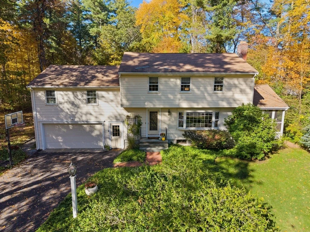 Photo of 16 Blacksmith Dr