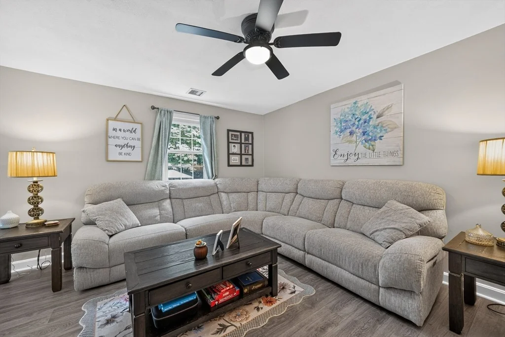 Photo of 165 Pepperell Rd