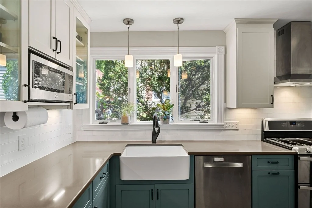 Photo of 90 Forest St