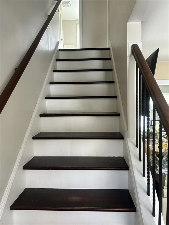 Photo of 4 Brookstone Dr