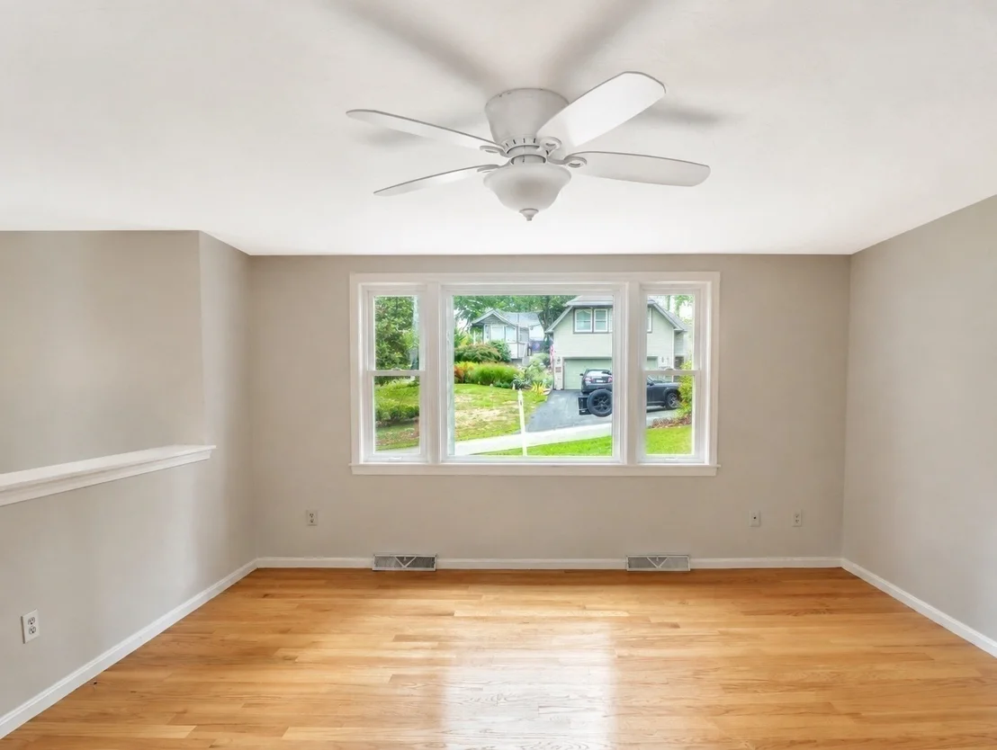 Photo of 16 Andrew Avenue