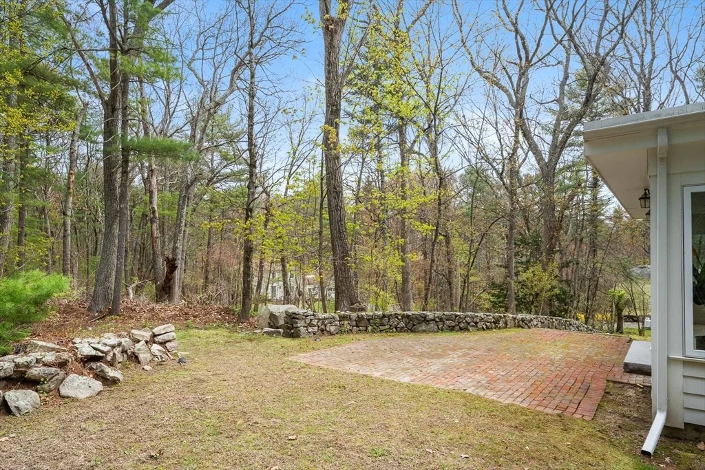 Photo of 18 Saddle Ridge Rd