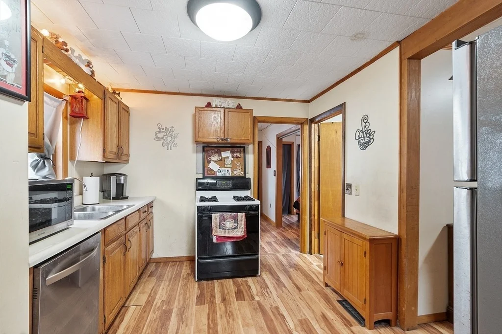 Photo of 10 Pine Ave