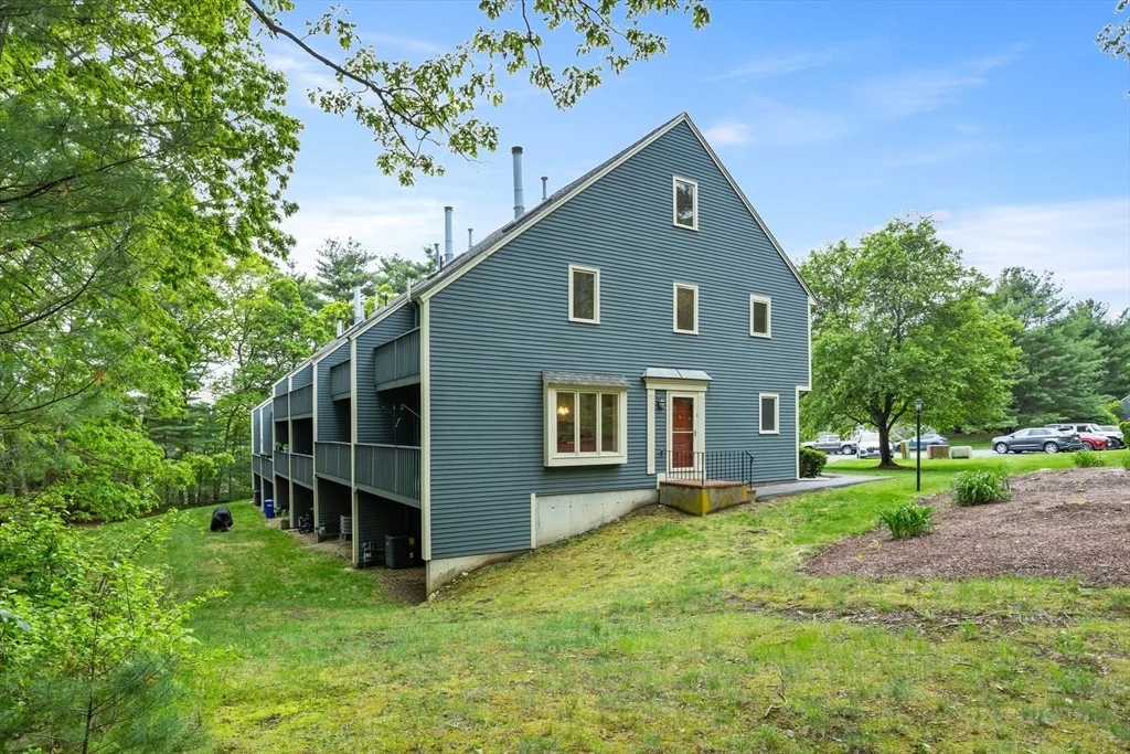 Photo of Unit 1 at 16 Deer Path