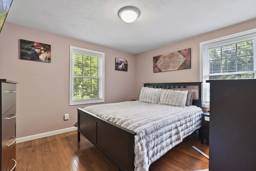 Photo of 33 Longley Rd