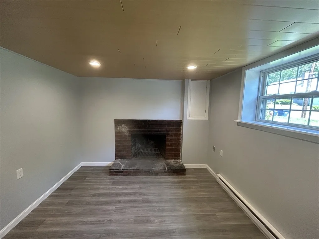 Photo of 9 Cricket Dr